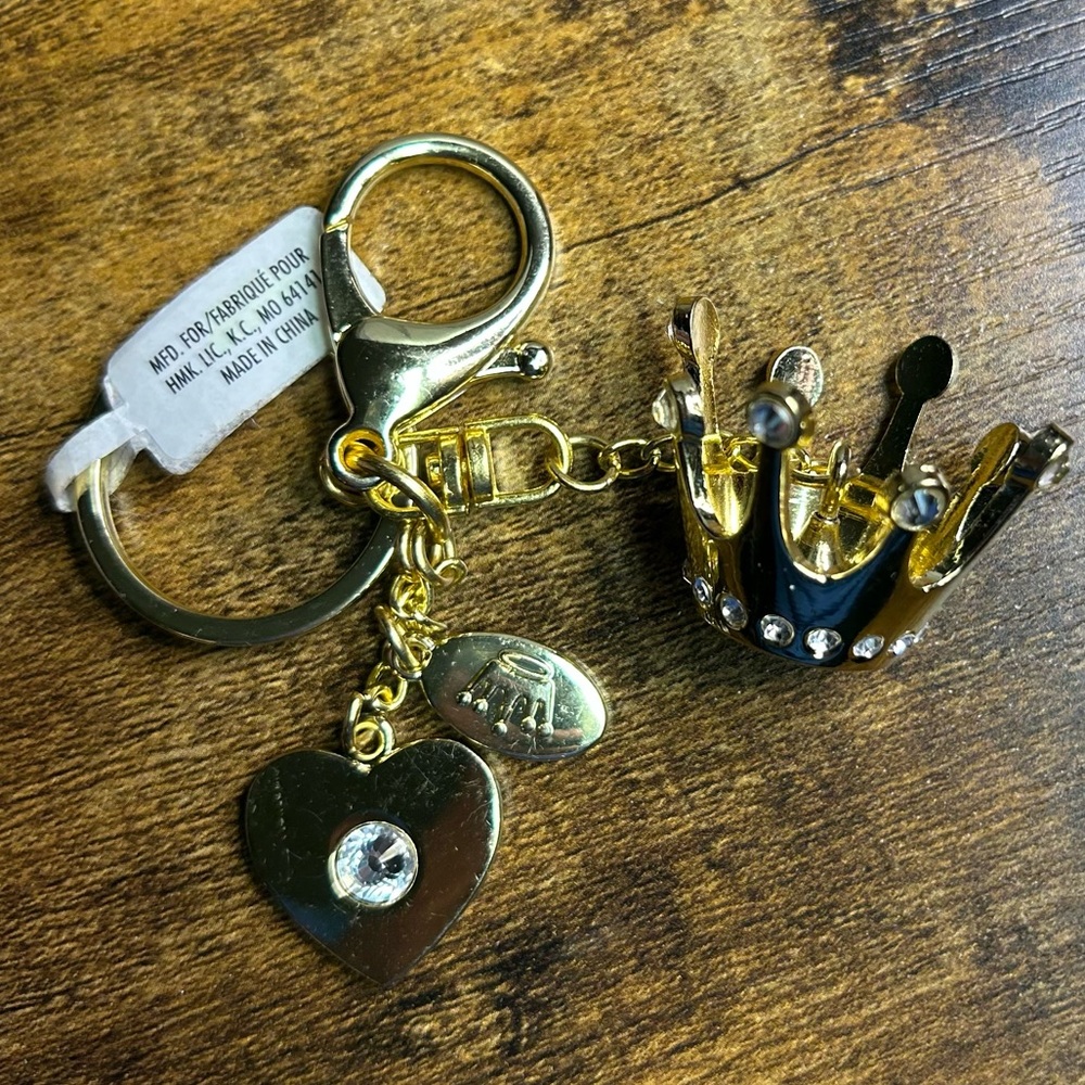 Hallmark
Crown Keychain - Picture 2 of 7